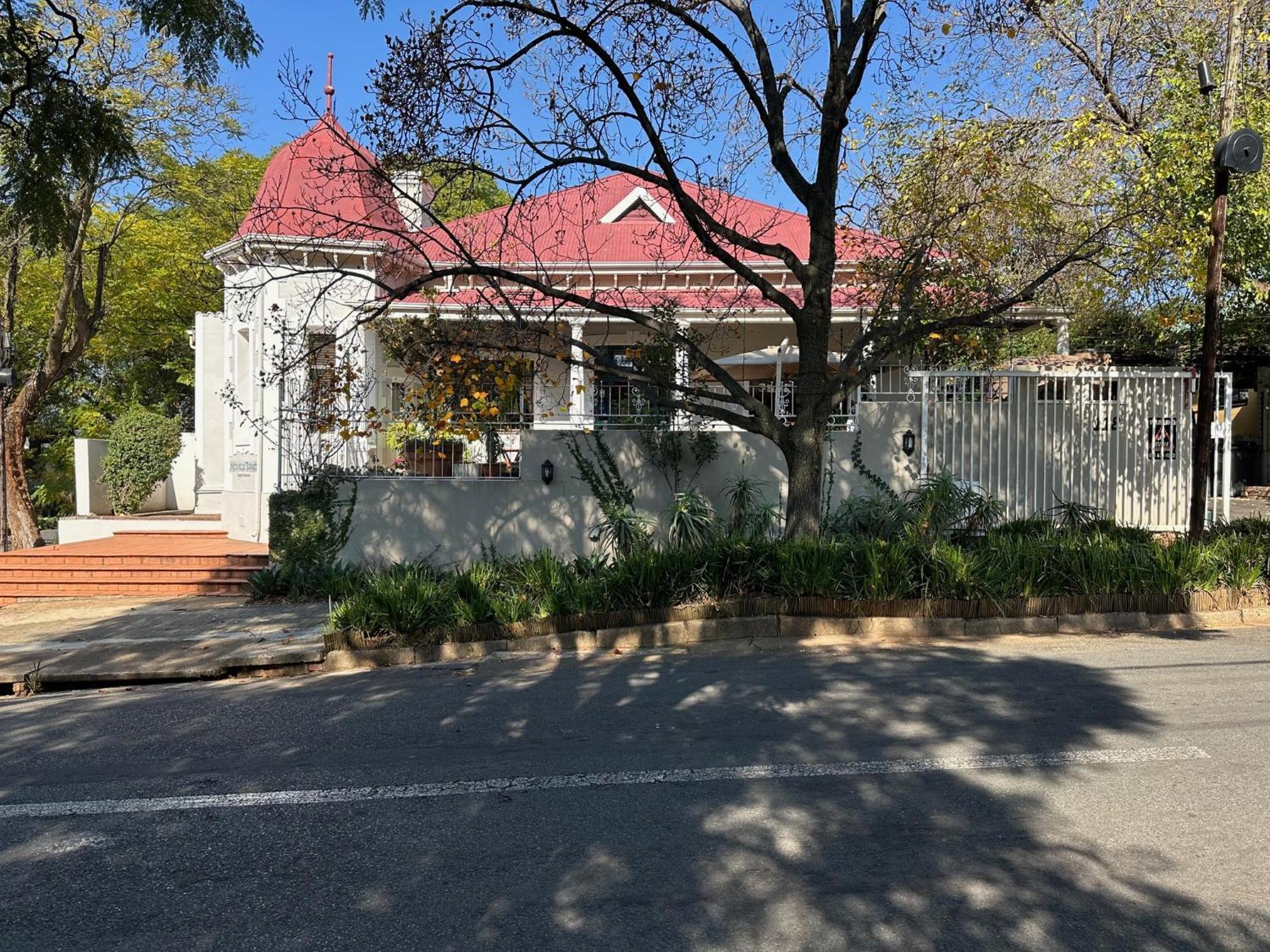 Melville Turret Guesthouse Johannesburg Buitenkant foto